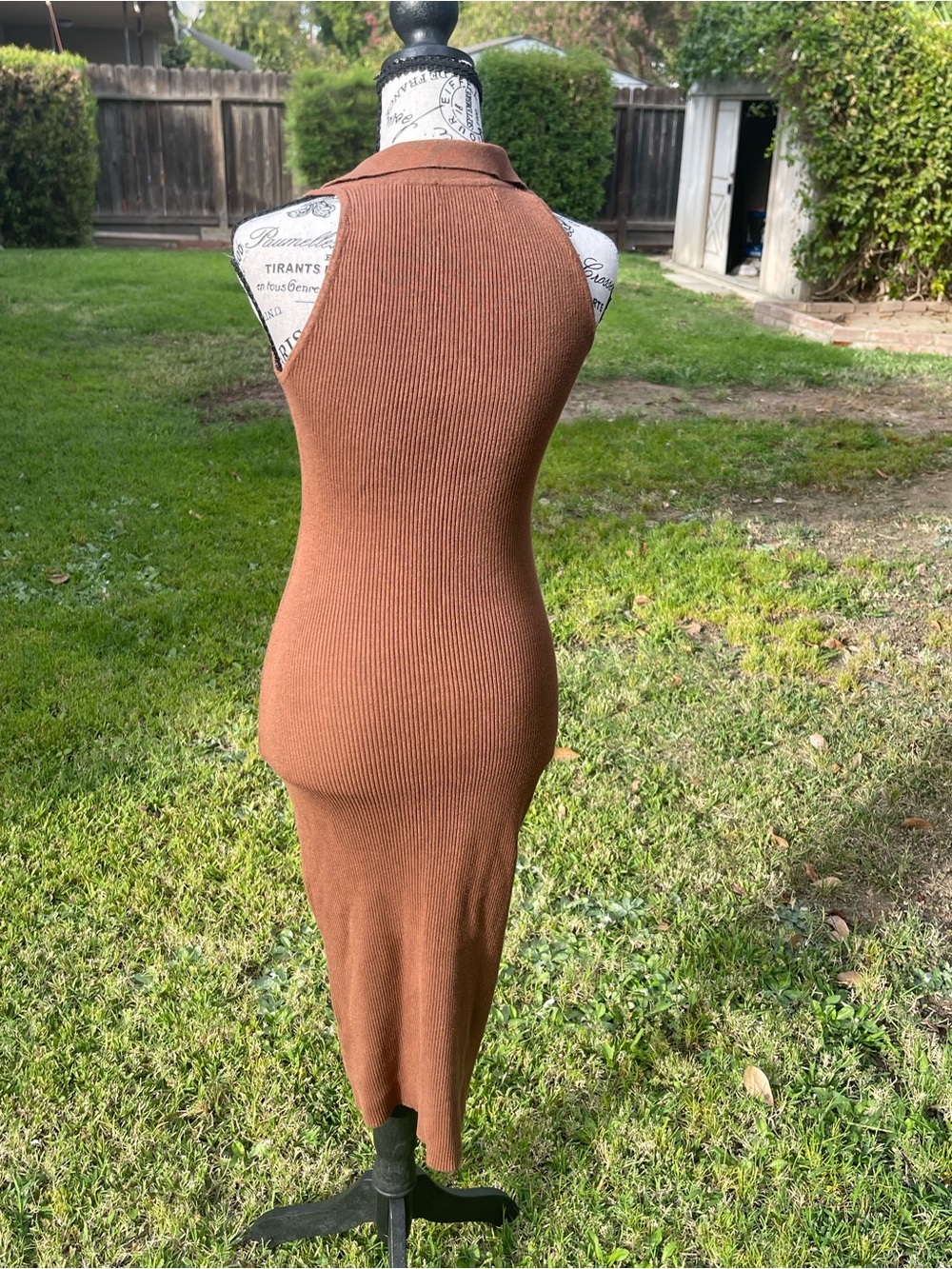 House of Harlow 1960 Brown Ribbed Knit Polo Midi Dress - Size Medium - Picture 4 of 9